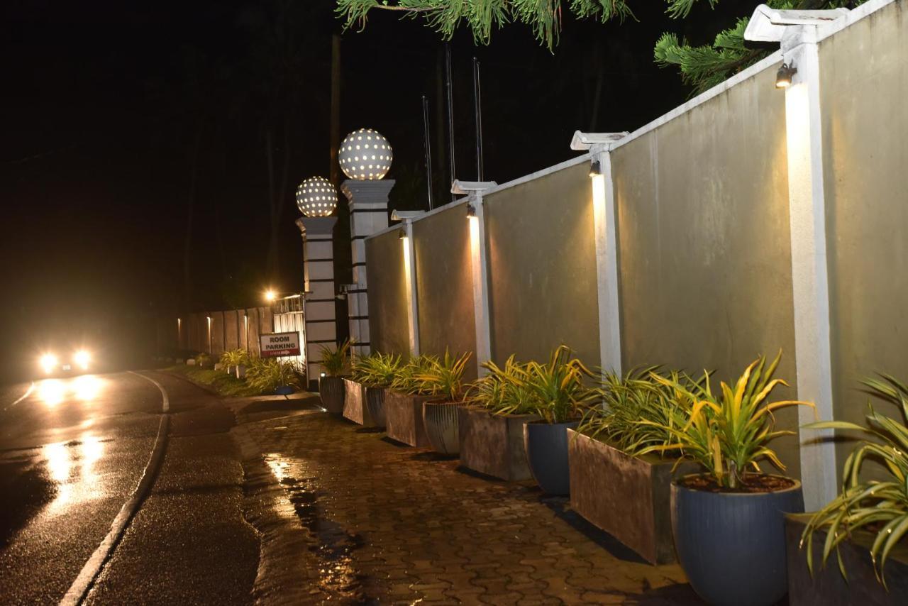 New Ocean Hill Hotel Hikkaduwa Εξωτερικό φωτογραφία