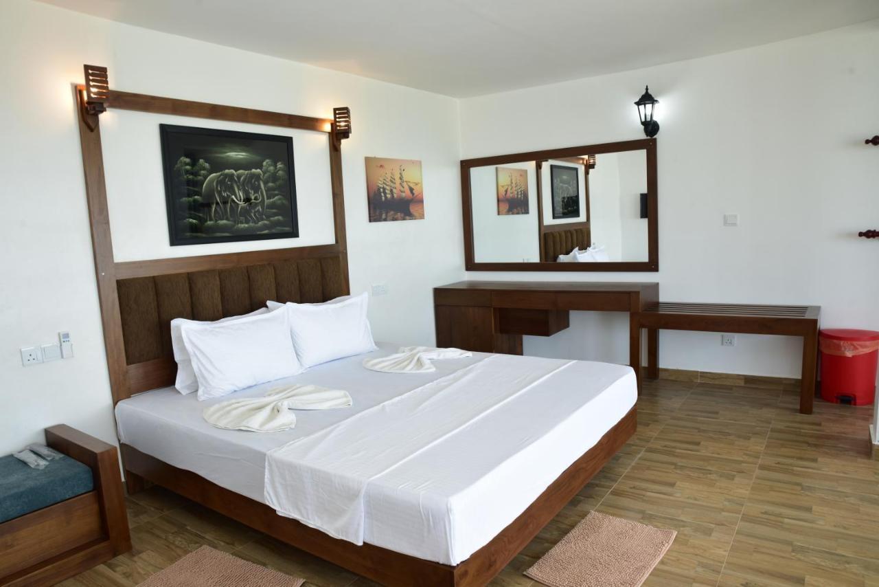 New Ocean Hill Hotel Hikkaduwa Εξωτερικό φωτογραφία