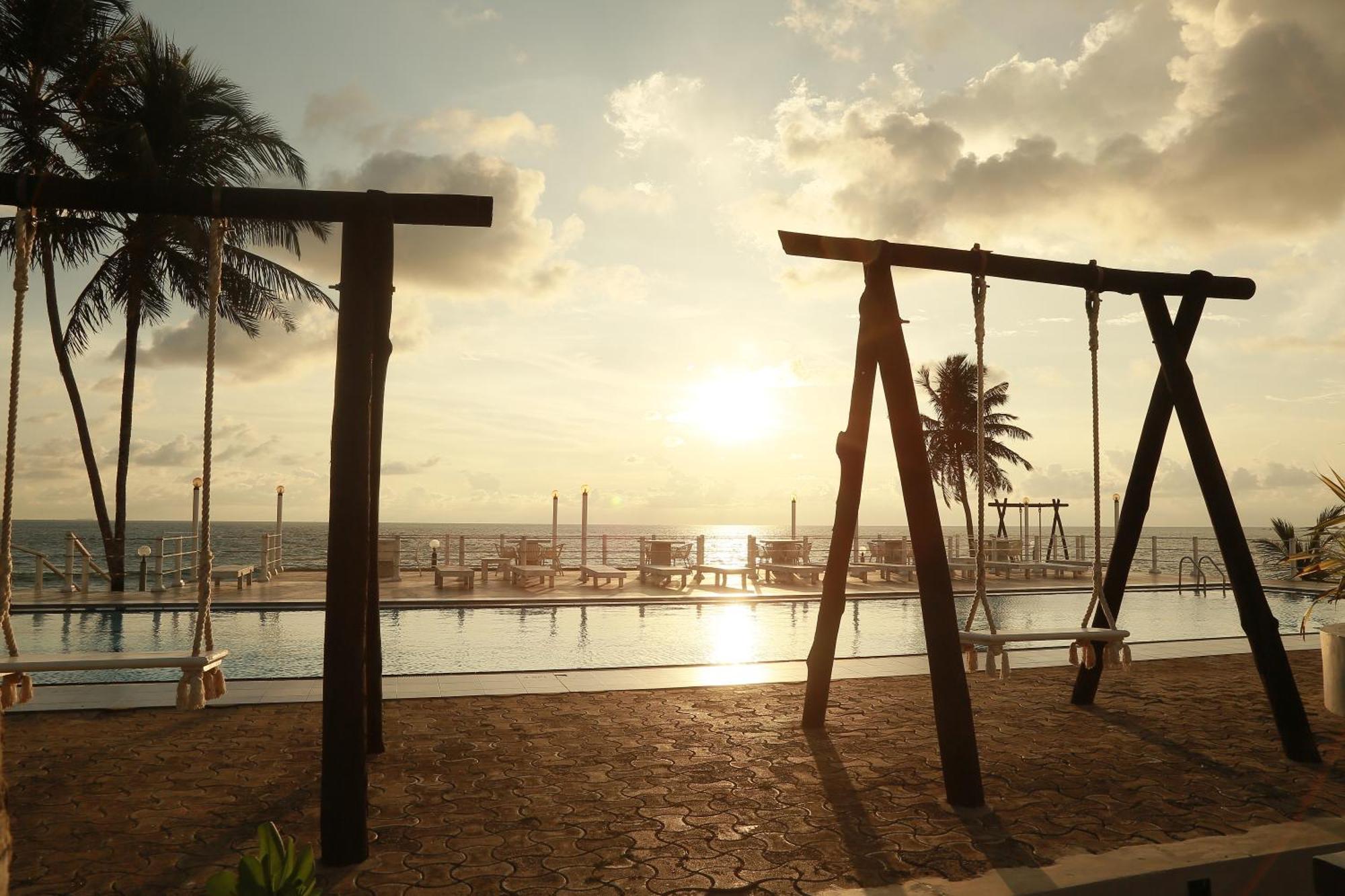 New Ocean Hill Hotel Hikkaduwa Εξωτερικό φωτογραφία